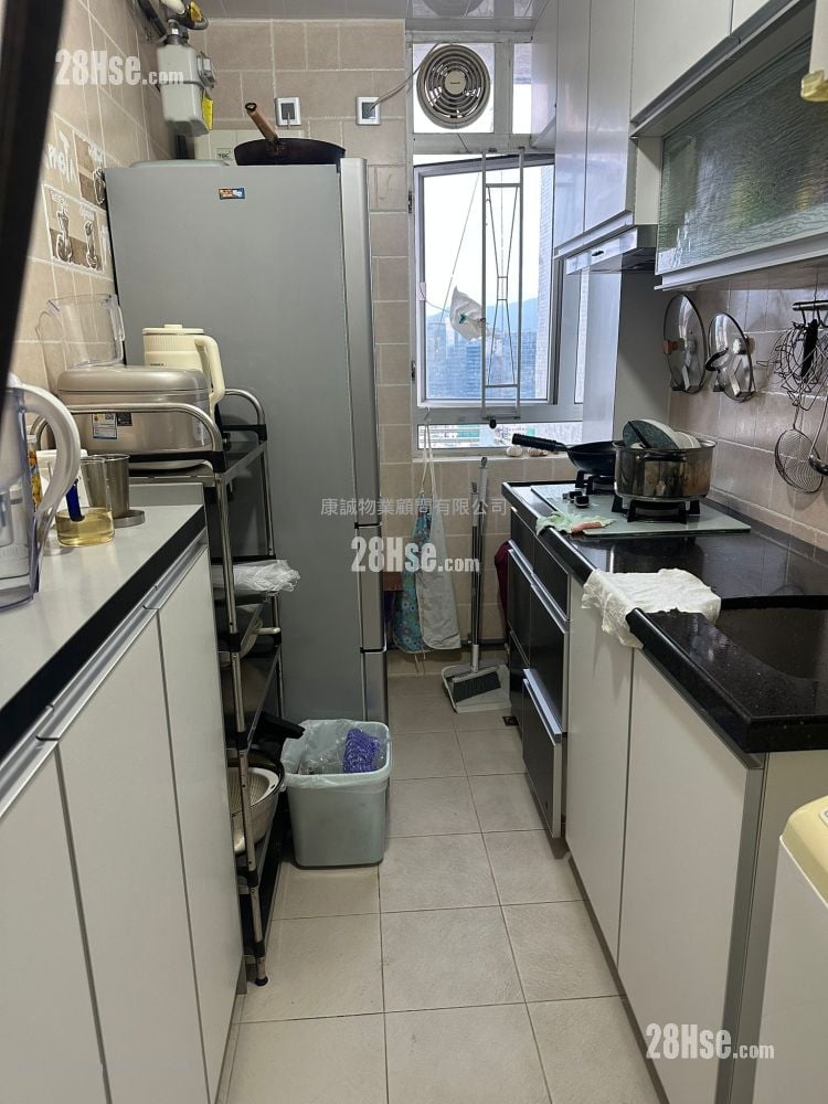 Po Pui Court Sell 3 Bedrooms , 1 Bathroom 645 ft²