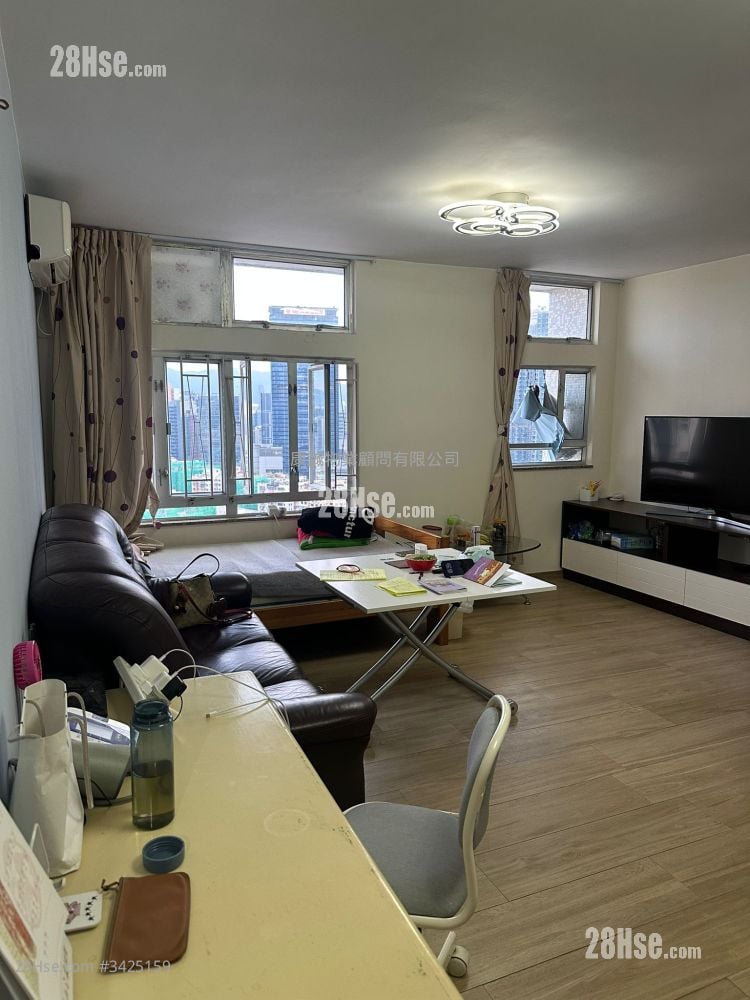 Po Pui Court Sell 3 Bedrooms , 1 Bathroom 645 ft²