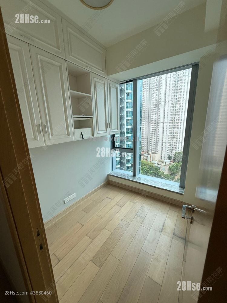 The Parkside Sell 2 Bedrooms 541 ft²