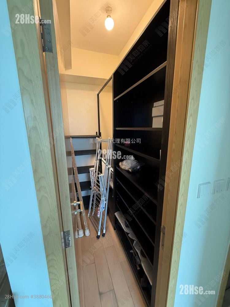 The Parkside Sell 2 Bedrooms 541 ft²