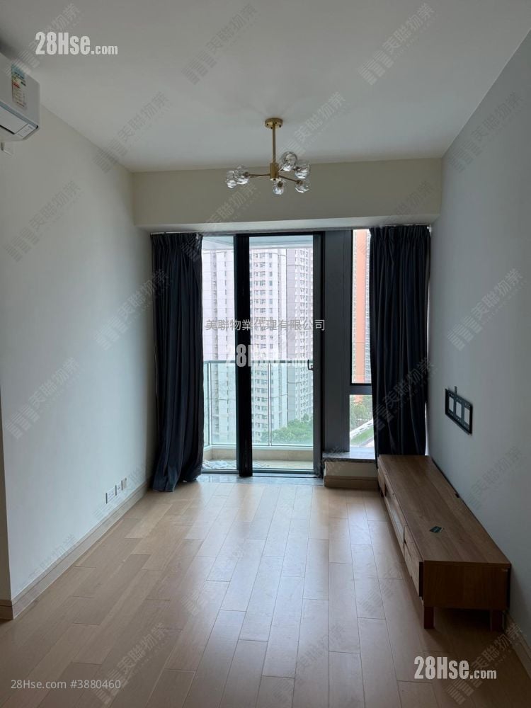 The Parkside Sell 2 Bedrooms 541 ft²