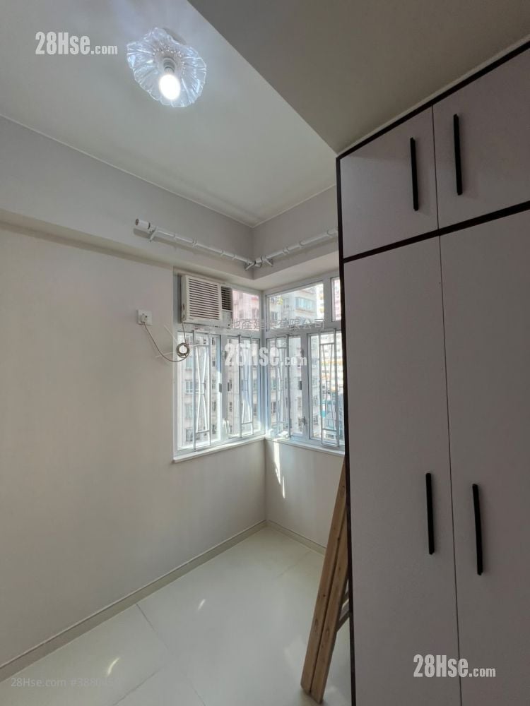 Yau Lee Building Rental 2 Bedrooms 323 ft²