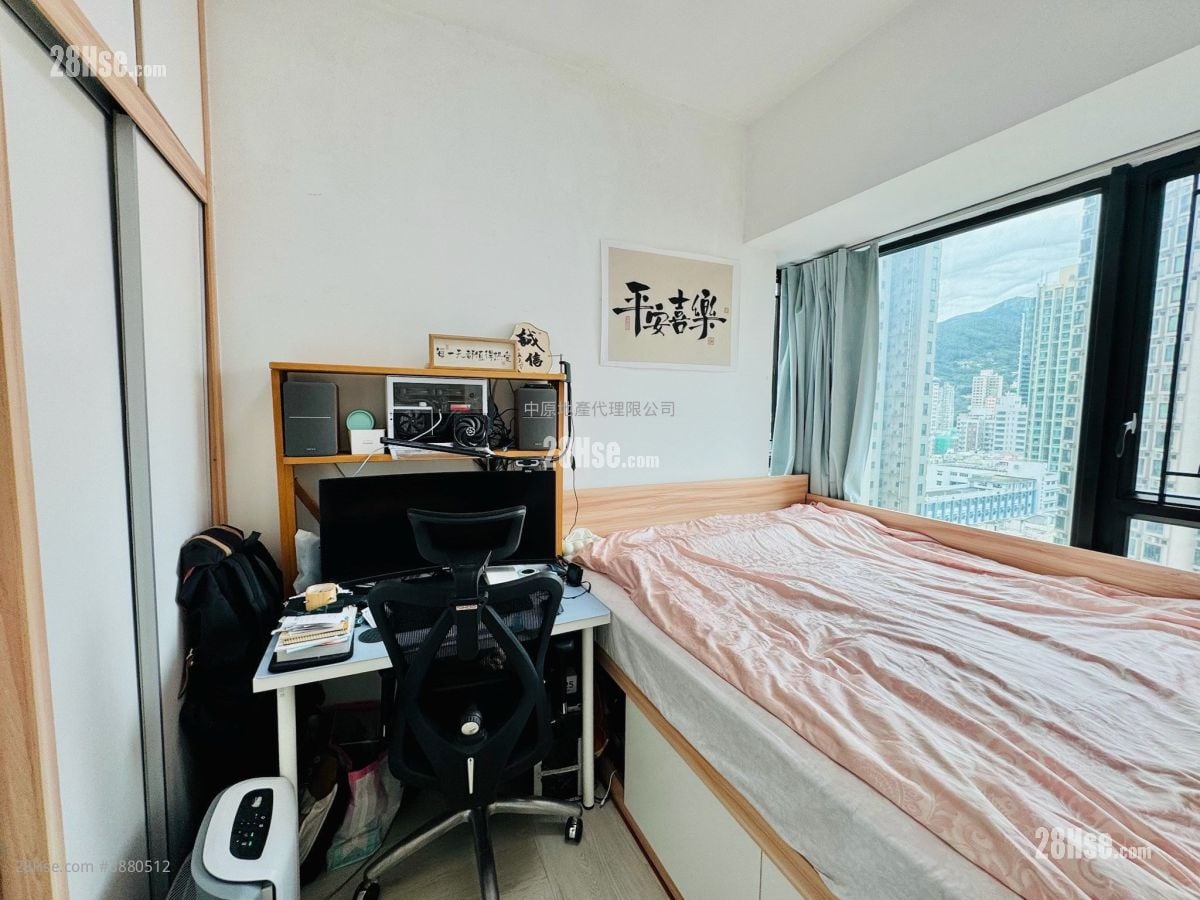 Chelsea Court Sell 2 Bedrooms , 1 Bathroom 471 ft²