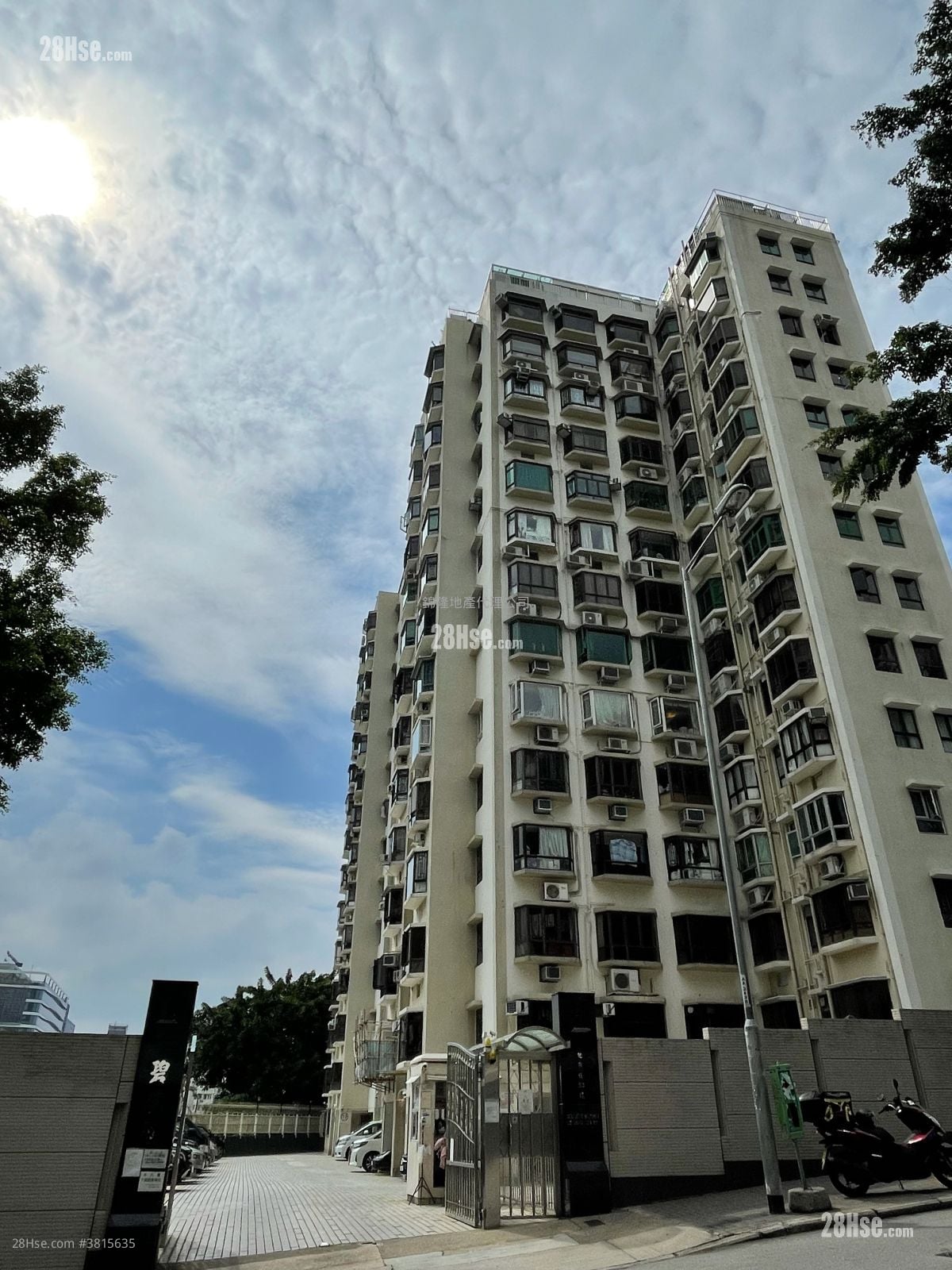 Belleve Garden Sell 3 Bedrooms , 2 Bathrooms 695 ft²