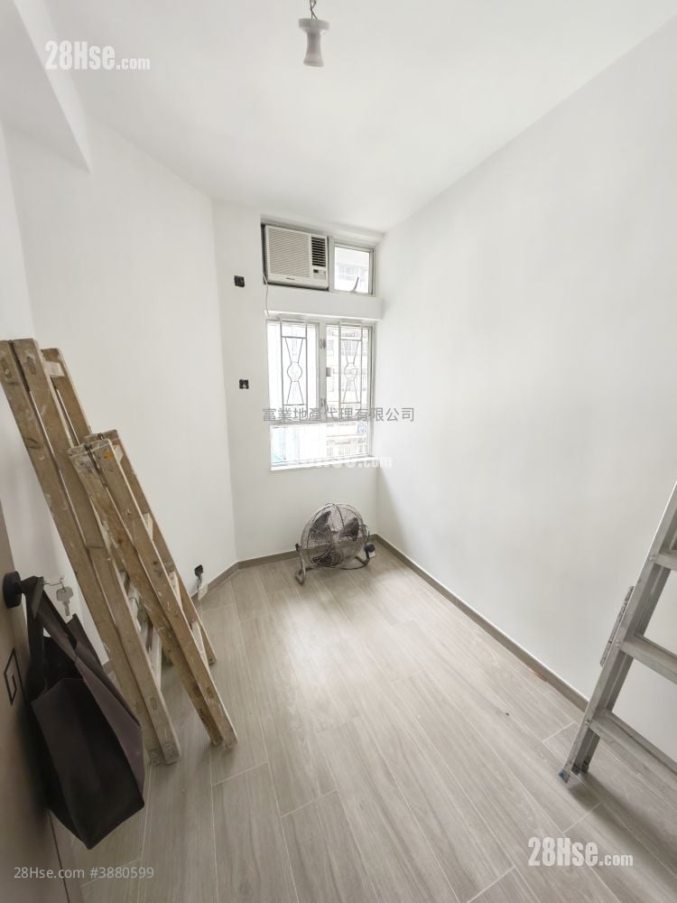 Whampoa Garden Rental 4 Bedrooms , 2 Bathrooms 681 ft²