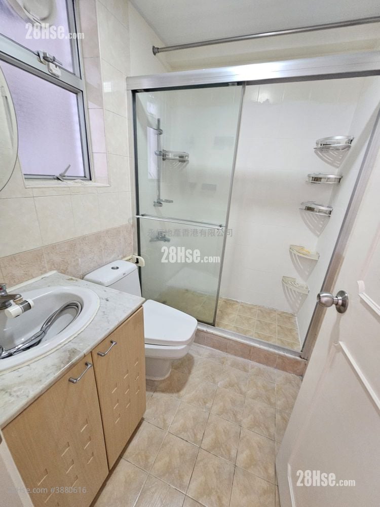 Harbour Heights Rental 3 Bedrooms , 2 Bathrooms 795 ft²