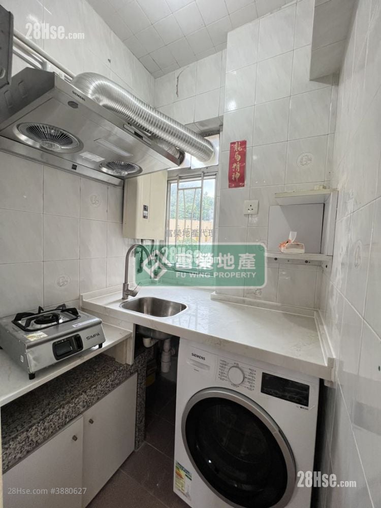 Chung Ching Building Rental 2 Bedrooms , 1 Bathroom 349 ft²