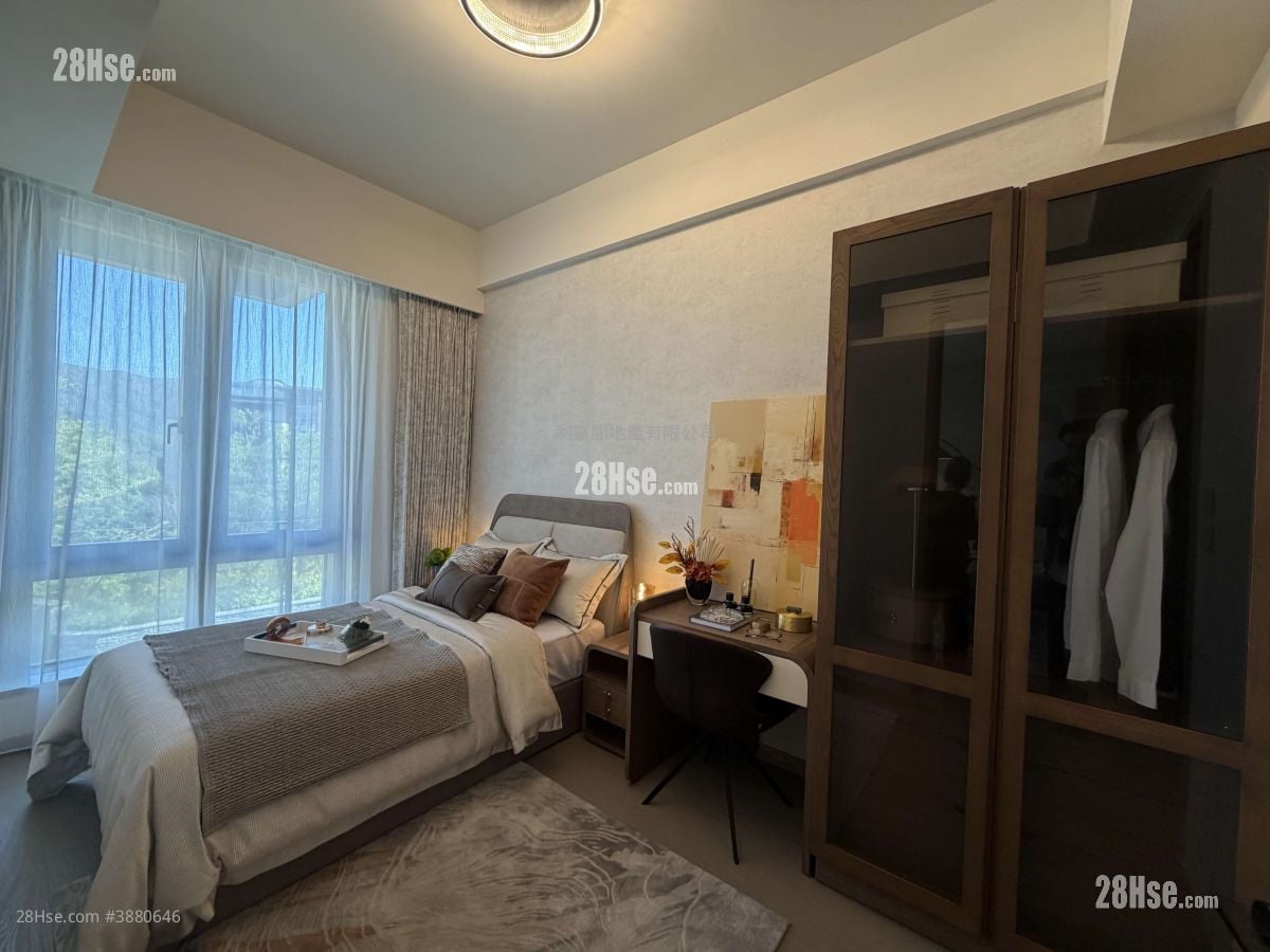 Villa Lucca Sell 4 Bedrooms 1,187 ft²