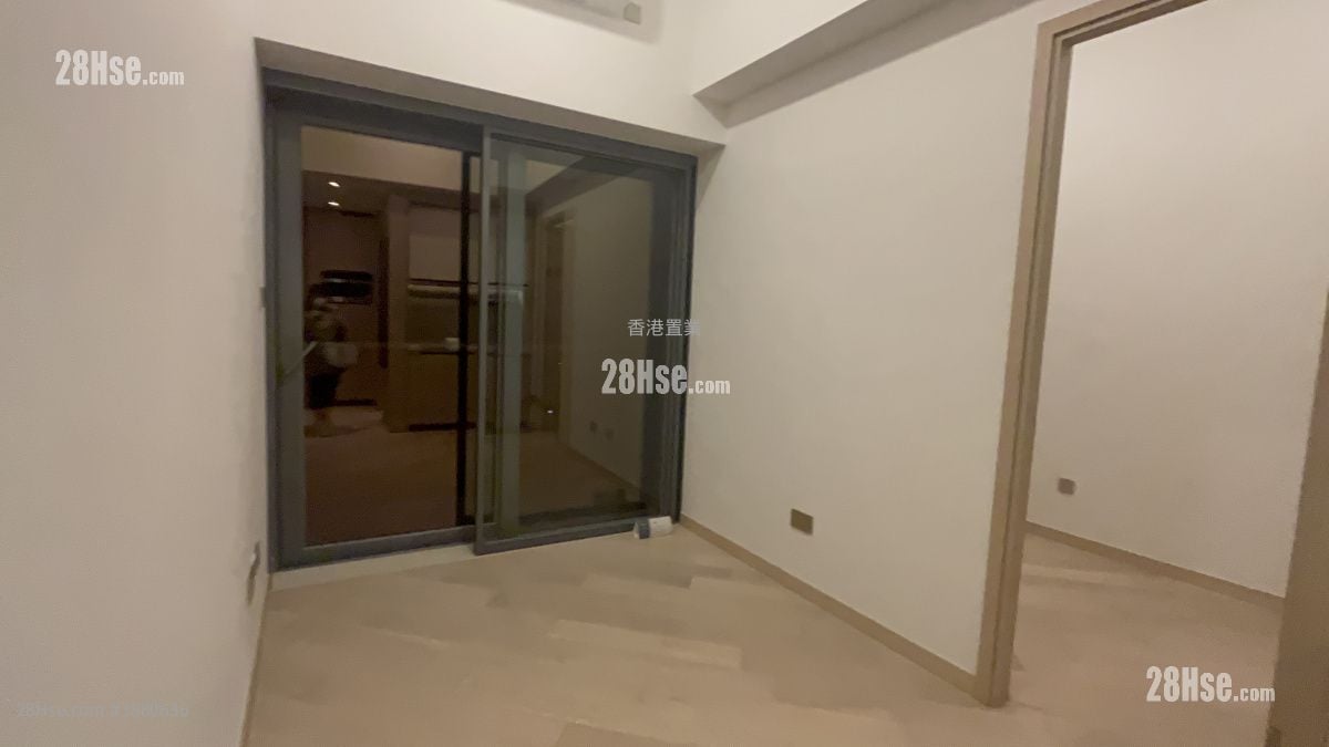 Manor Hill Rental 215 ft²