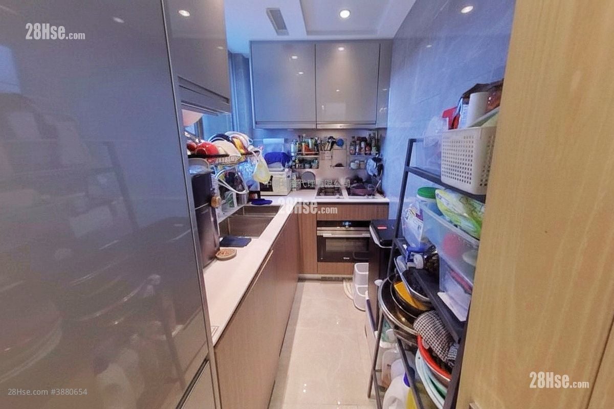 Mayfair By The Sea 8 Sell 3 Bedrooms 677 ft²