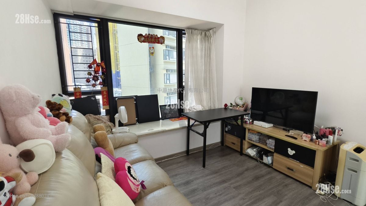Chelsea Court Sell 4 Bedrooms 722 ft²