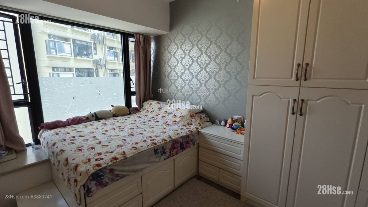 Chelsea Court Sell 4 Bedrooms 722 ft²