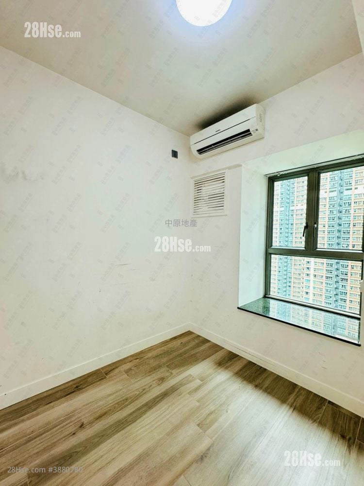 Park Central Rental 2 Bedrooms , 1 Bathroom 406 ft²