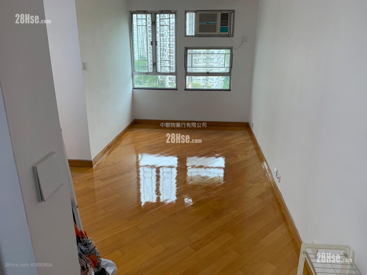 King Tin Court Sell 431 ft²