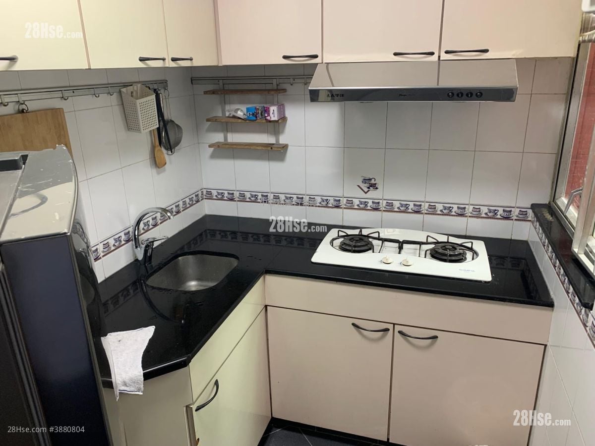 King Tin Court Sell 431 ft²