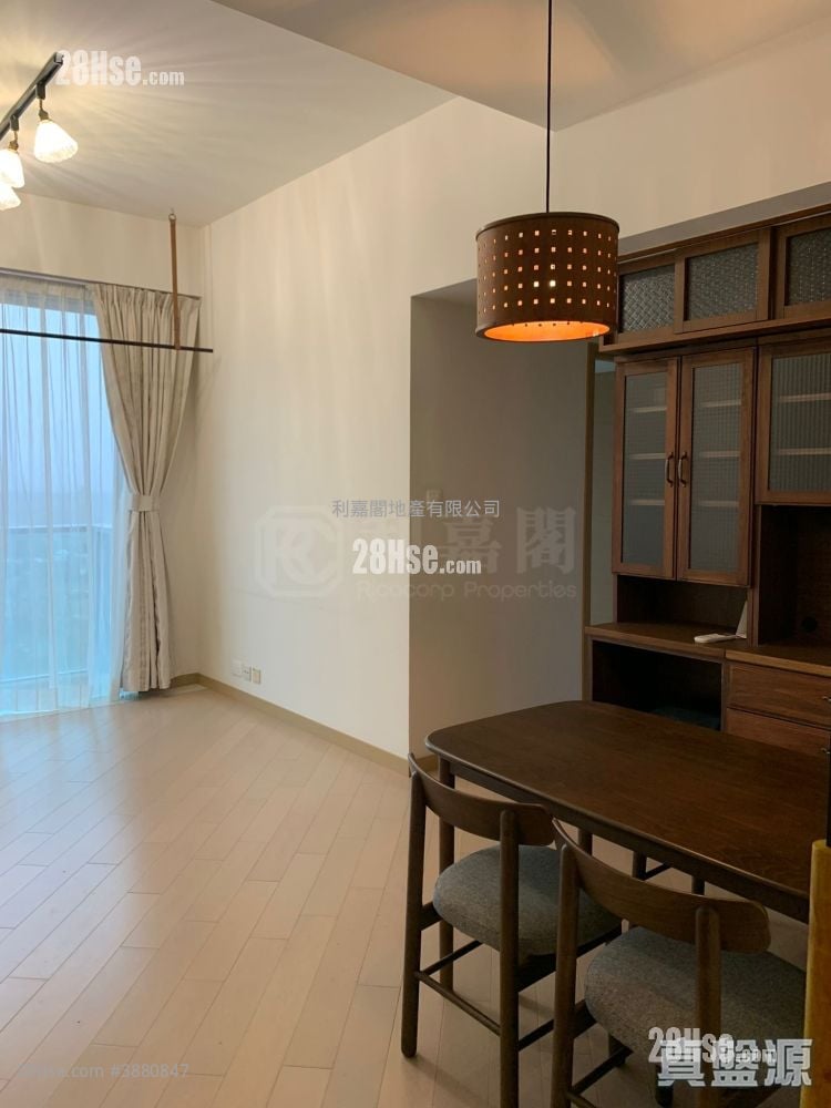 Park Yoho Rental 594 ft²