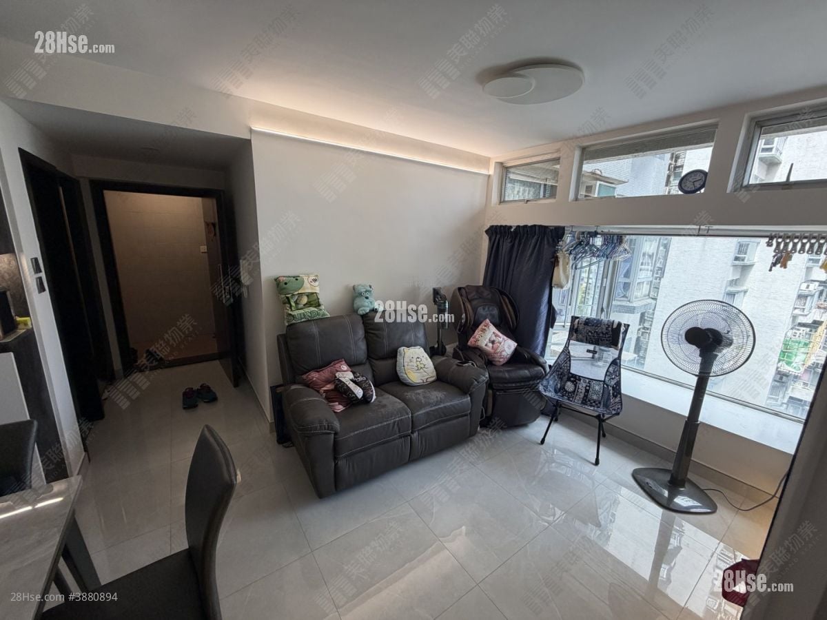 Riviera Gardens Sell 3 Bedrooms 559 ft²
