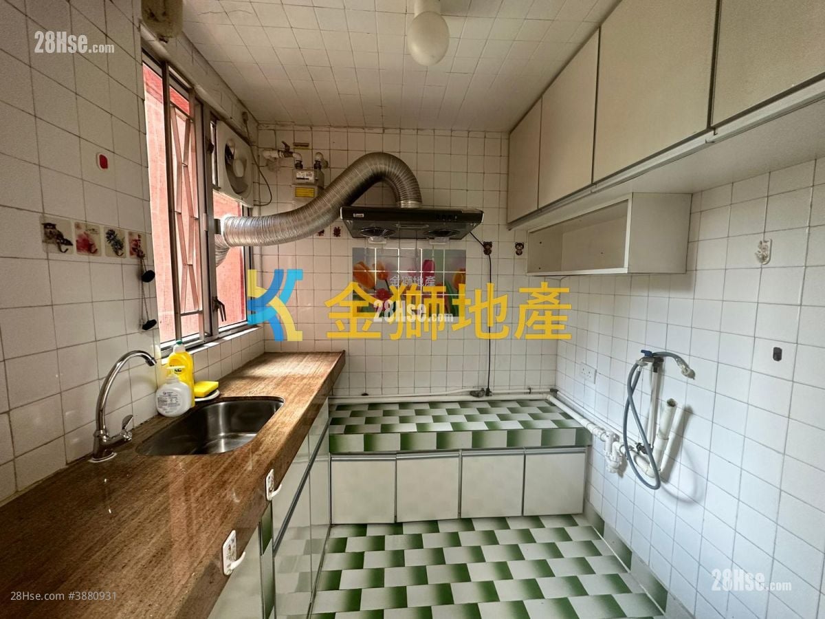 King Tin Court Sell 447 ft²