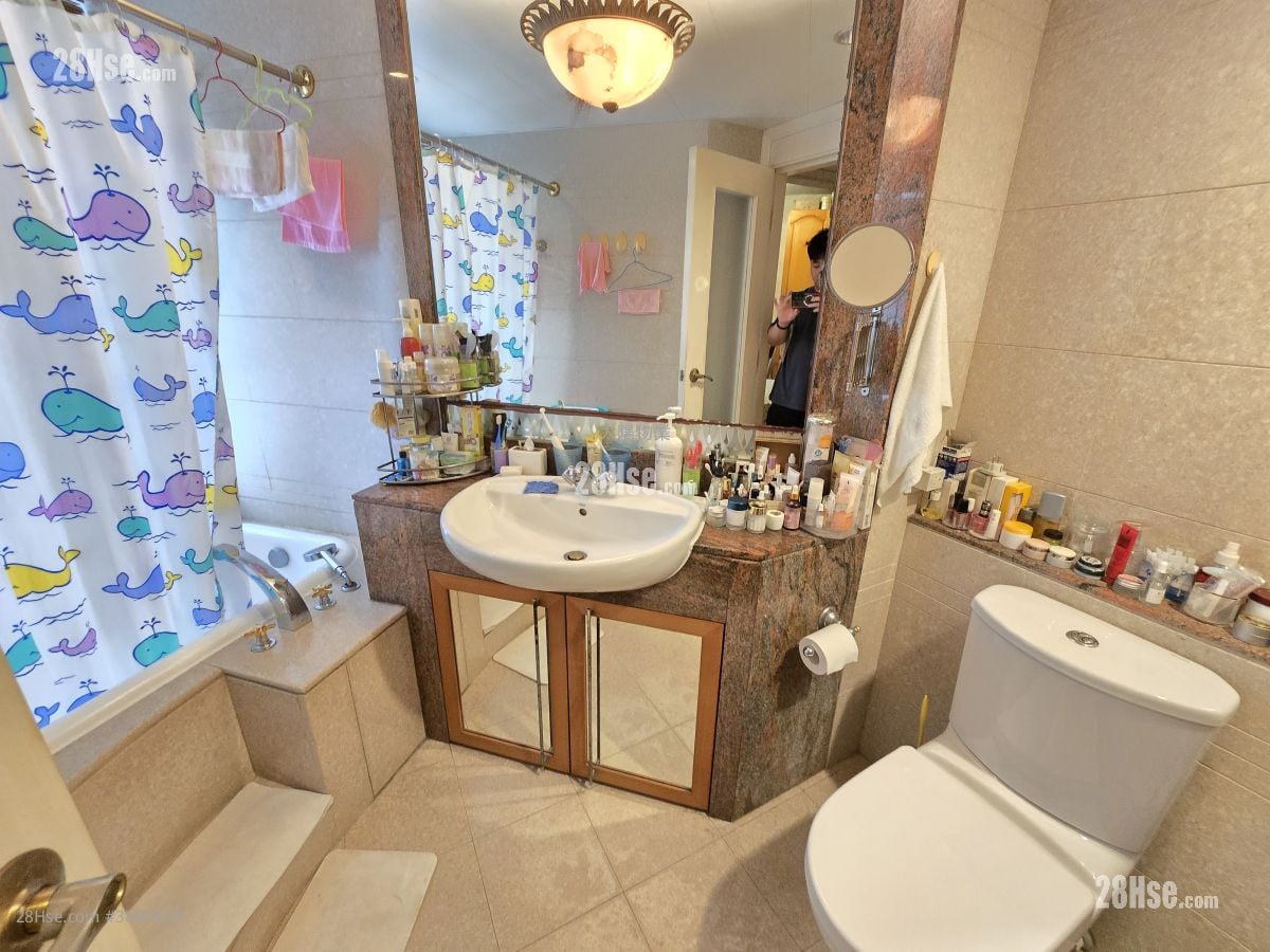 Laguna Verde Sell 5+ Bedrooms , 4 Bathrooms 1,100 ft²