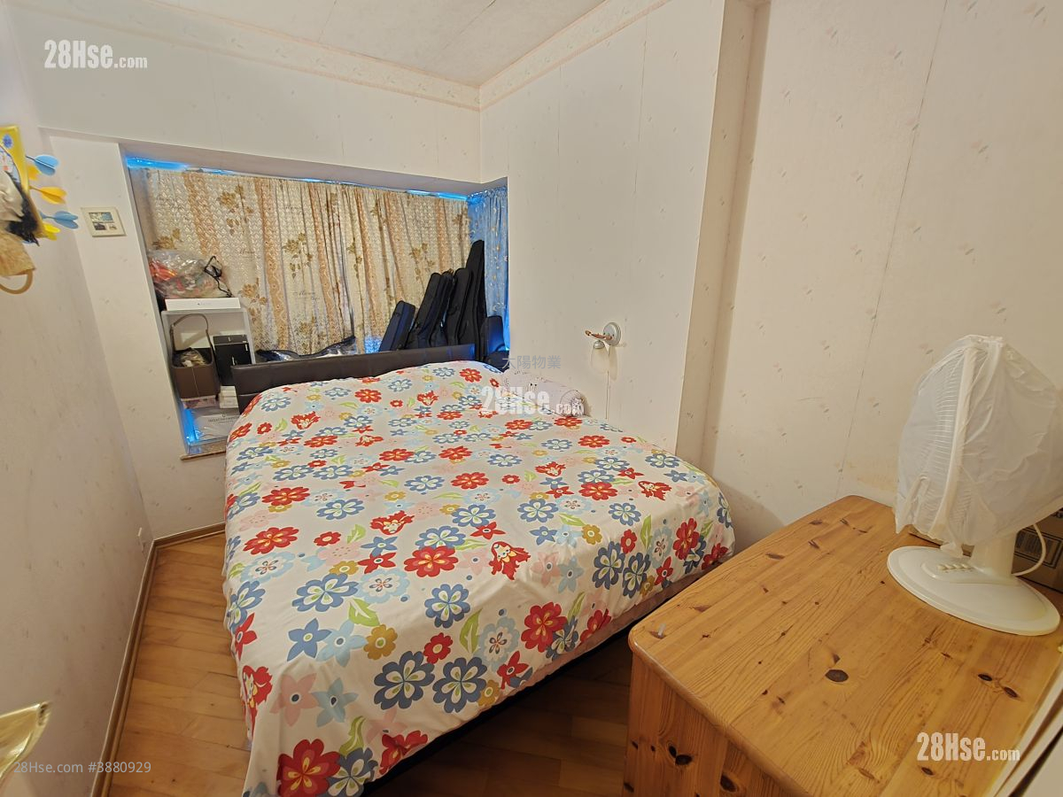 Laguna Verde Sell 5+ Bedrooms , 4 Bathrooms 1,100 ft²