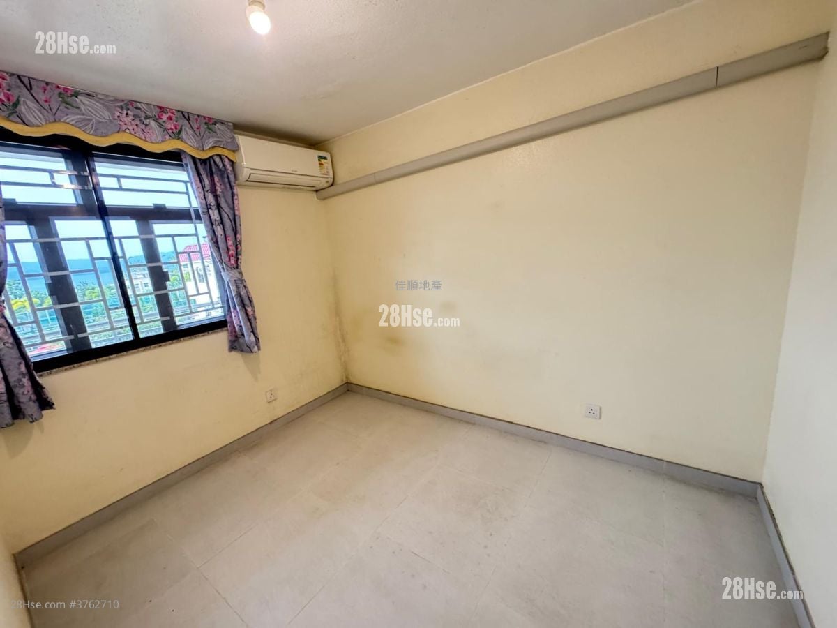 Village Sell 3 Bedrooms , 1 Bathroom