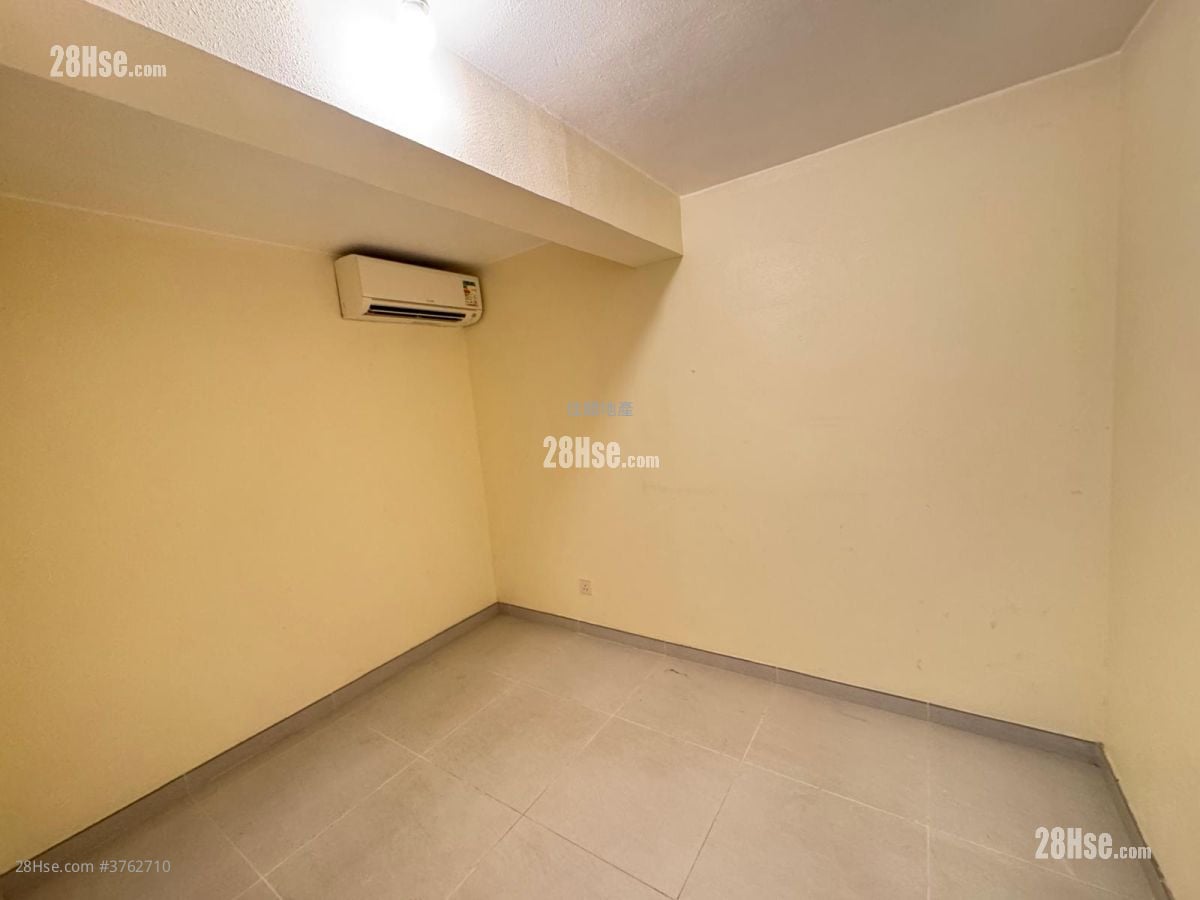Village Sell 3 Bedrooms , 1 Bathroom