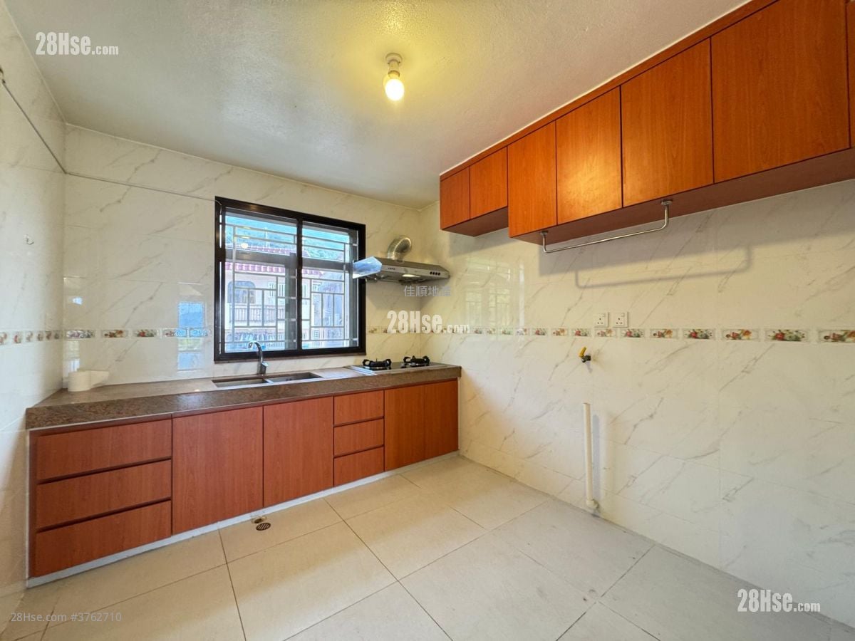 Village Sell 3 Bedrooms , 1 Bathroom
