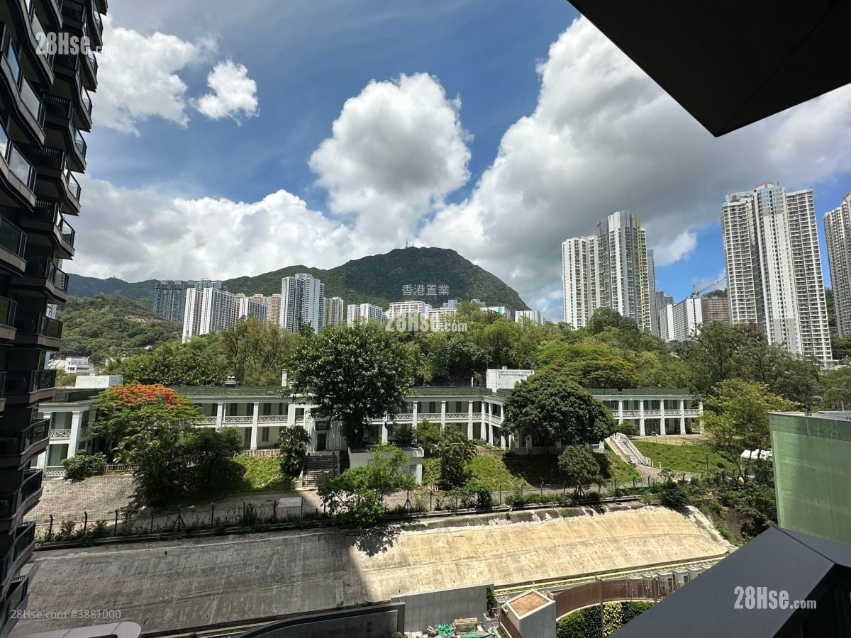 Uptown East Rental 2 Bedrooms , 1 Bathroom 515 ft²