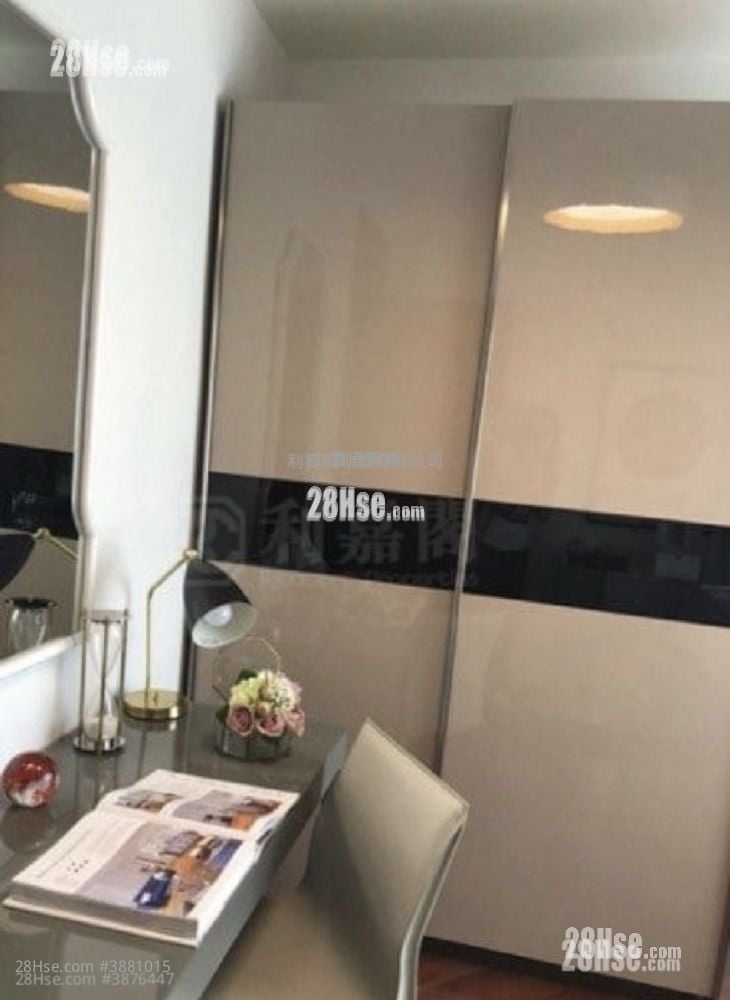 The Long Beach Rental 1,322 ft²