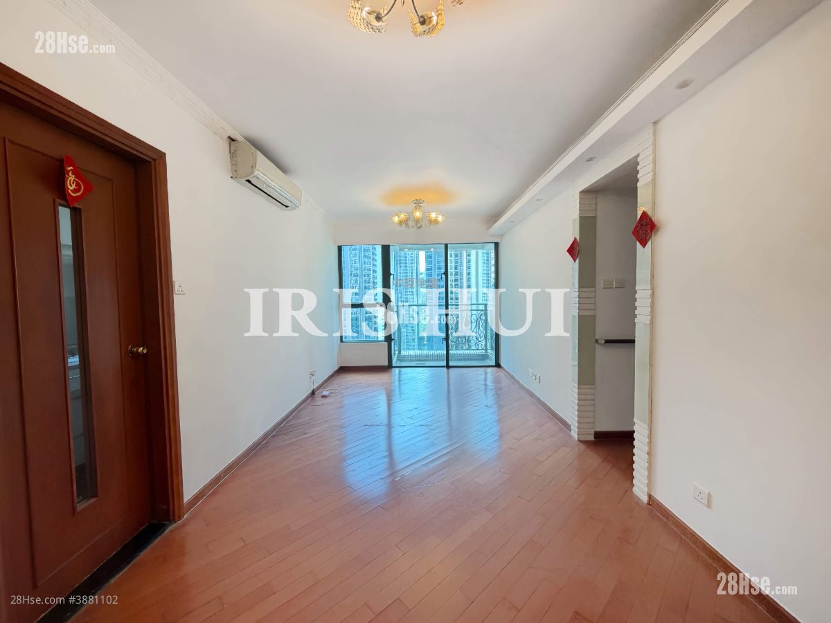 Residence Oasis Sell 3 Bedrooms , 2 Bathrooms 722 ft²