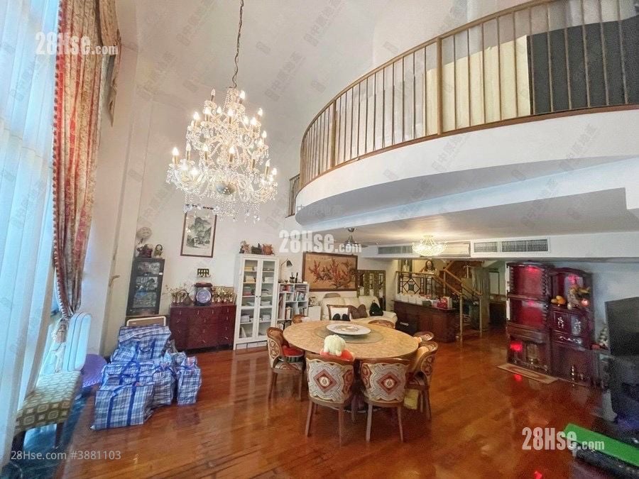 La Salle Place Sell 5+ Bedrooms 4,989 ft²