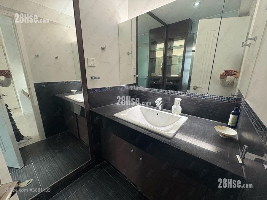 King's Park Villa Sell 3 Bedrooms 1,136 ft²