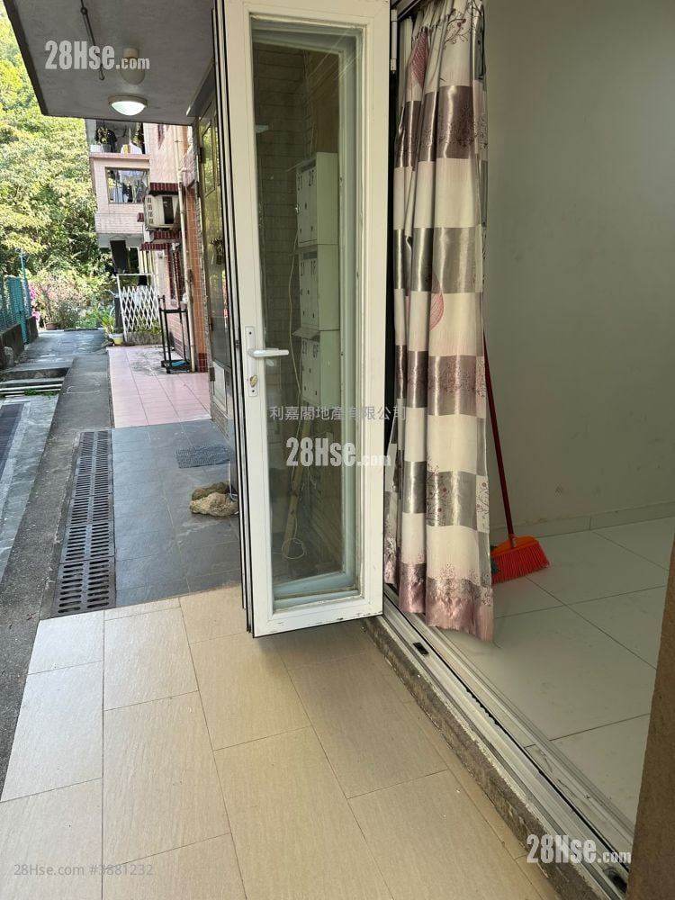 Shan Ha Tung Chung Sell 2 Bedrooms 350 ft²