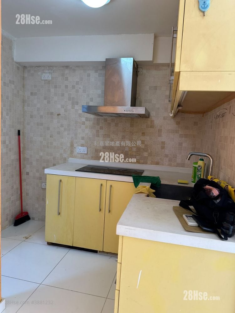 Shan Ha Tung Chung Sell 2 Bedrooms 350 ft²