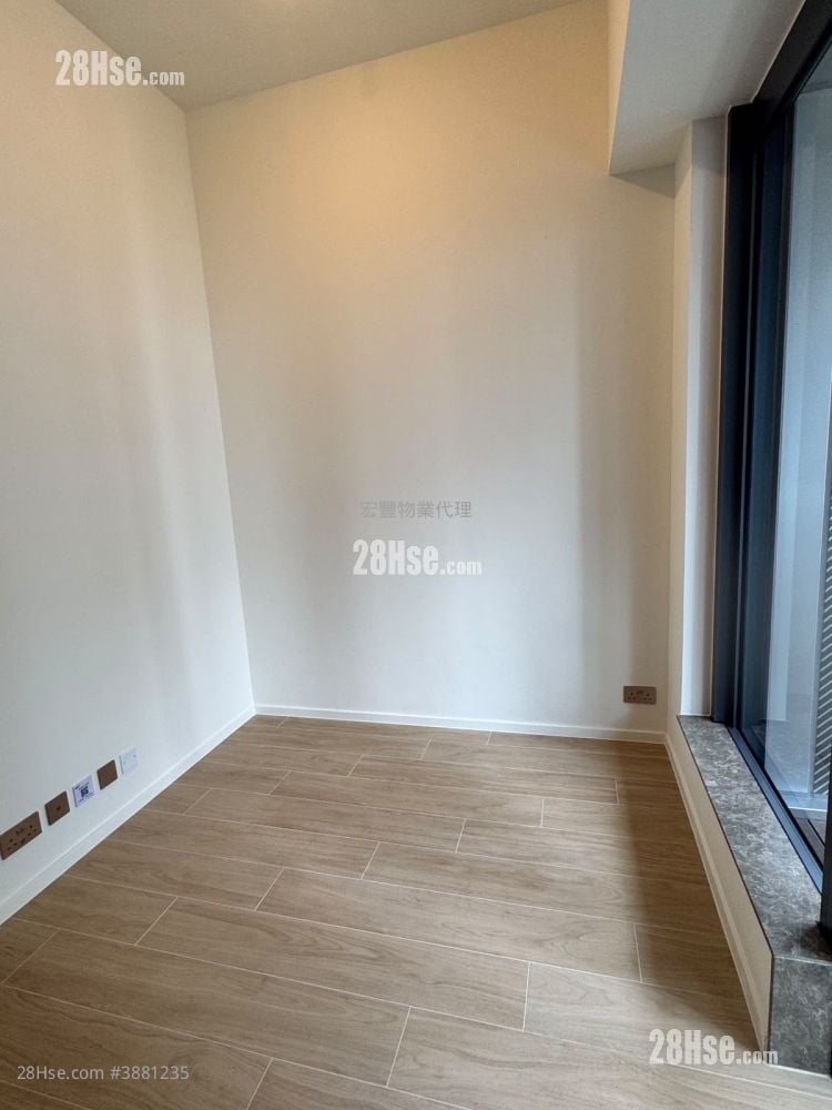 Des Voeux W Residence Rental Studio , 1 Bathroom 215 ft²