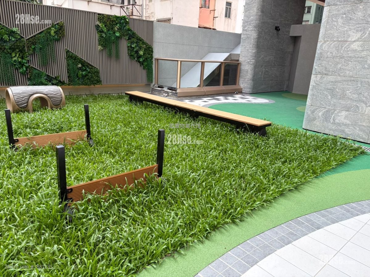 Des Voeux W Residence Rental Studio , 1 Bathroom 215 ft²