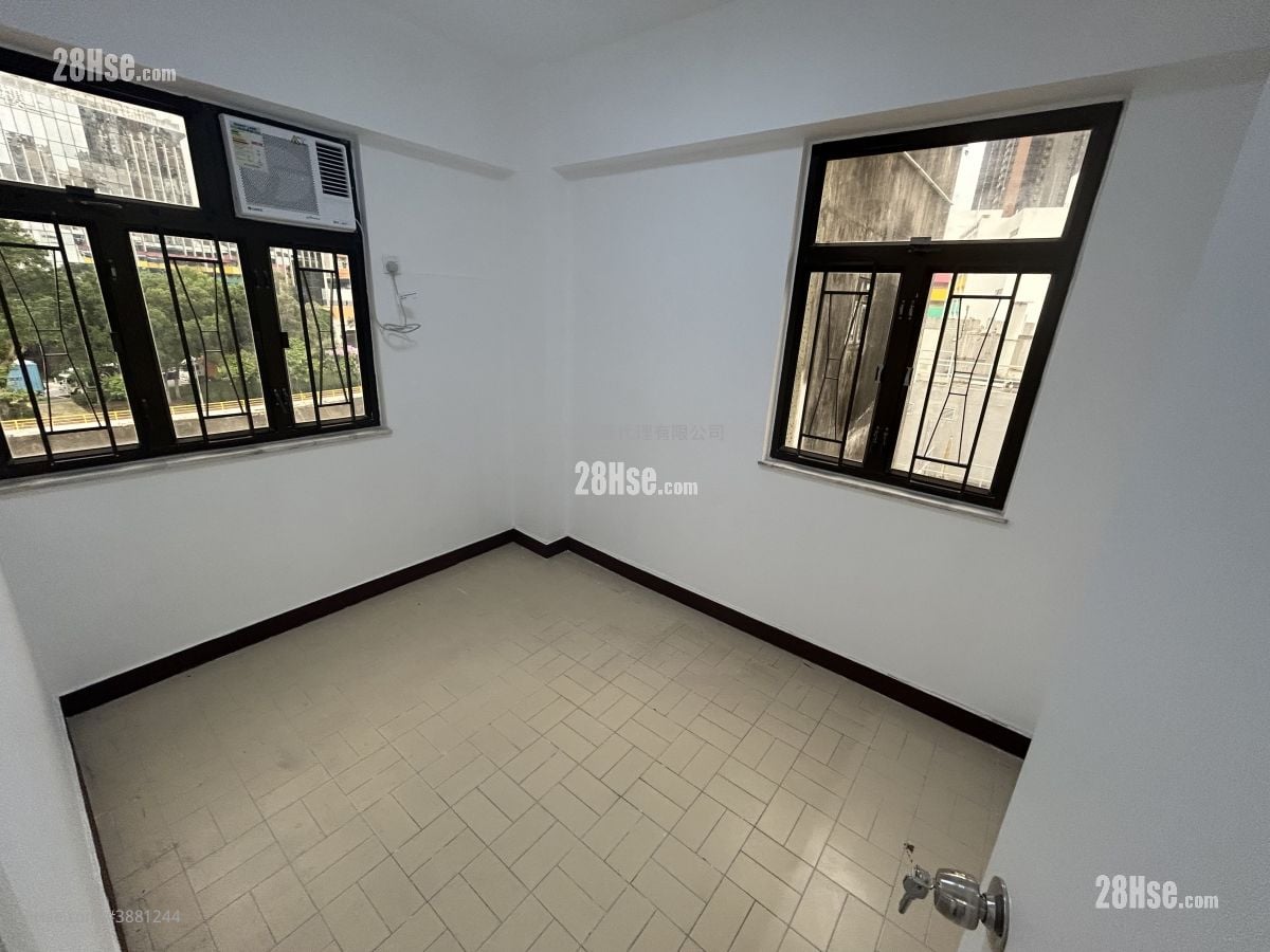 Shing Ho Building Rental 2 Bedrooms 430 ft²