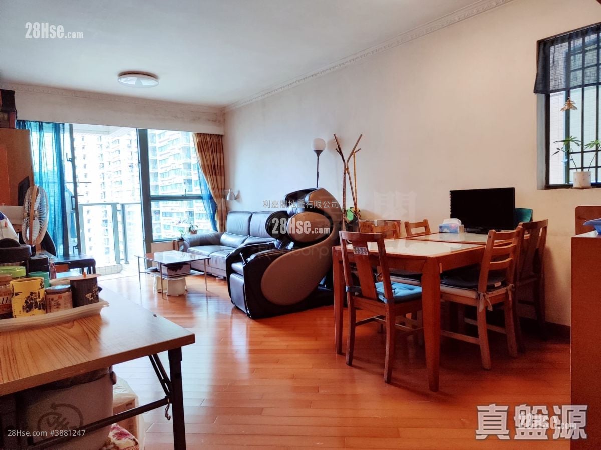 Residence Oasis Sell 3 Bedrooms , 1 Bathroom 802 ft²