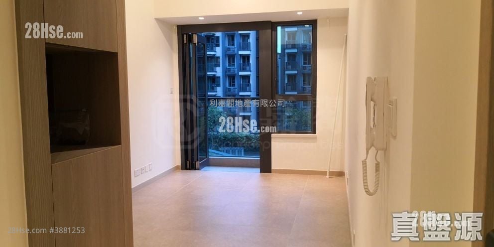 Wetland Seasons Park Rental 3 Bedrooms , 1 Bathroom 521 ft²