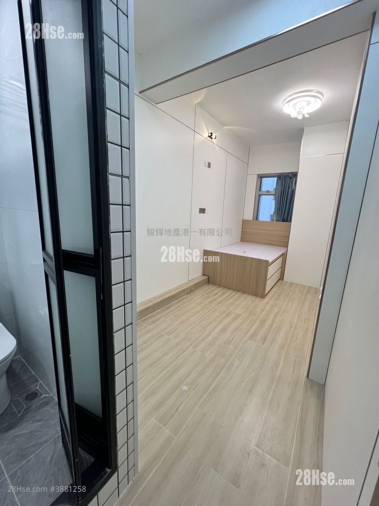 465-467 King's Road Rental Studio , 1 Bathroom 160 ft²