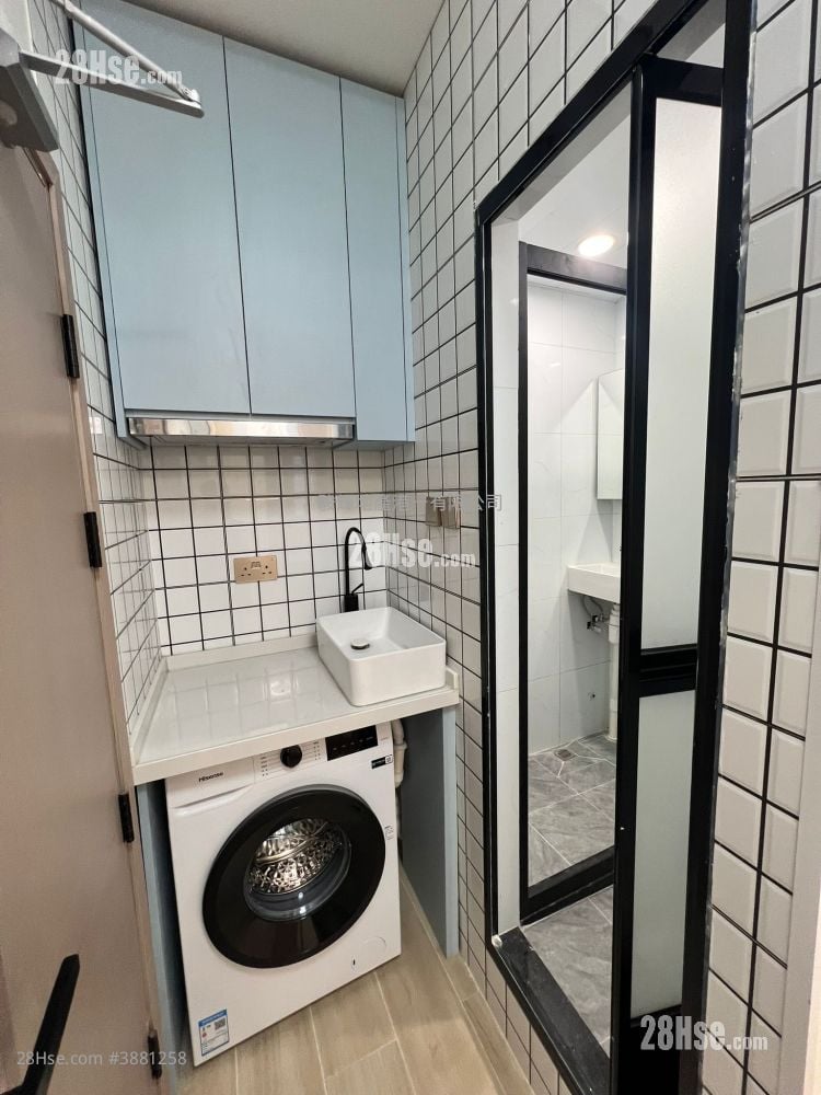 465-467 King's Road Rental Studio , 1 Bathroom 160 ft²