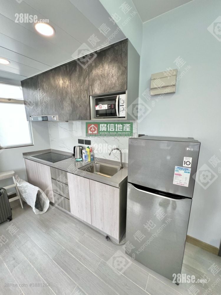 Season Mansion Rental Studio , 1 Bathroom 271 ft²