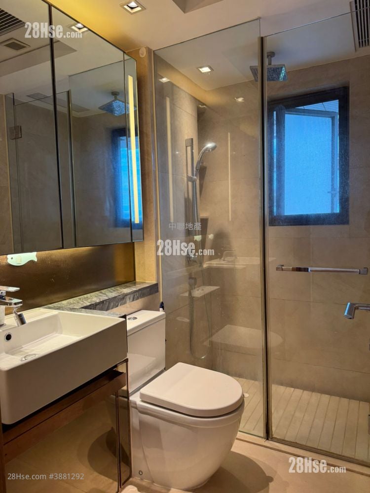 Century Link Rental 3 Bedrooms , 1 Bathroom 556 ft²