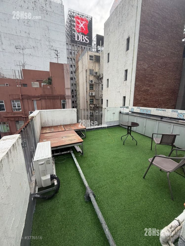 Kingstown Mansion Sell 3 Bedrooms , 1 Bathroom 394 ft²