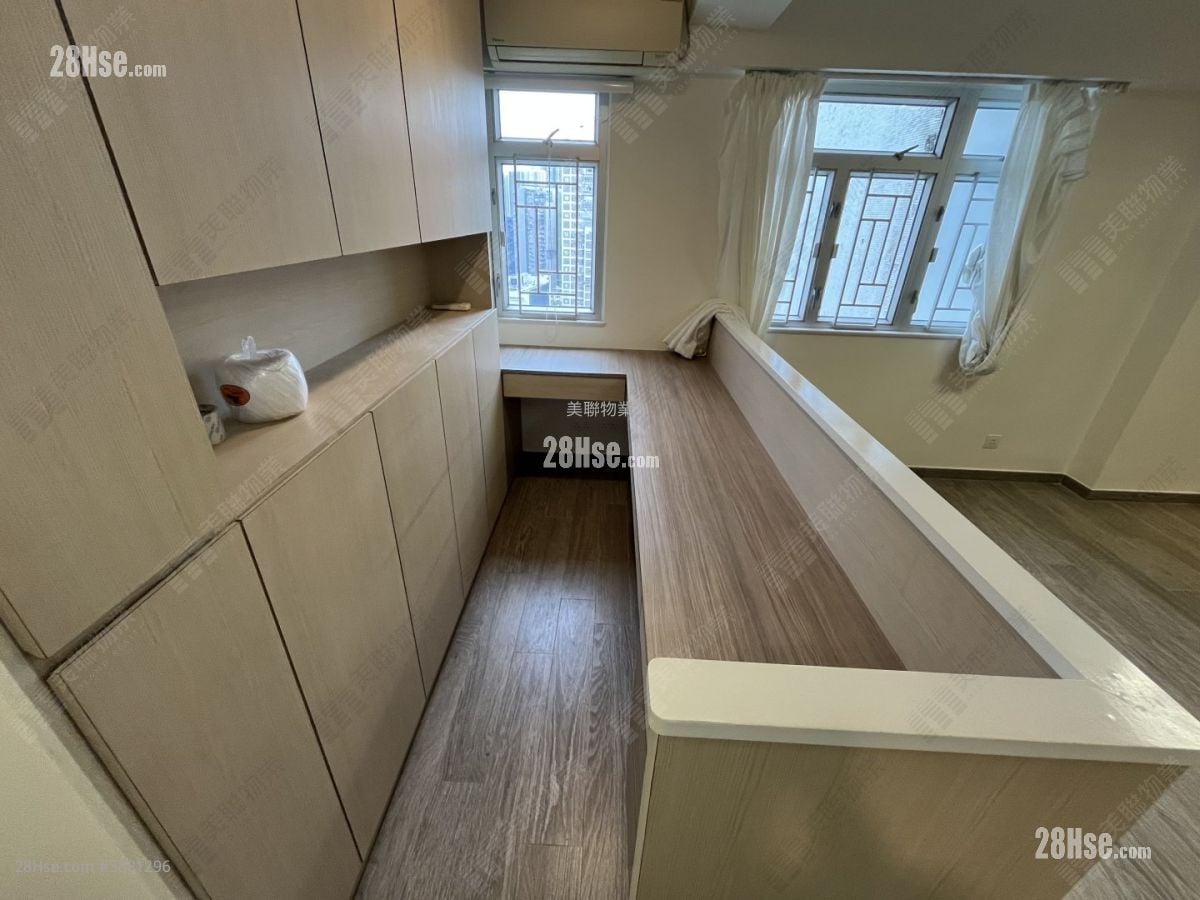 Tsuen King Garden Sell 3 Bedrooms , 1 Bathroom 499 ft²