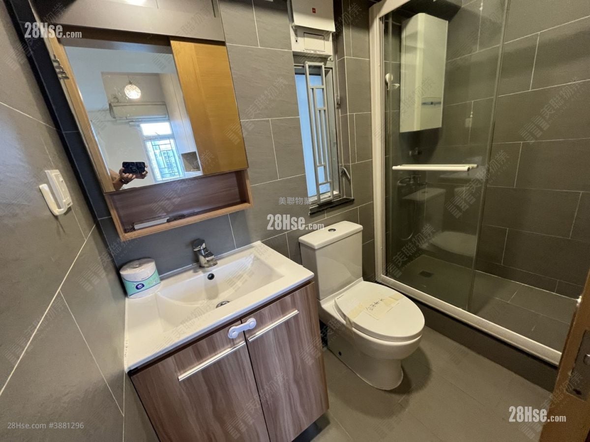 Tsuen King Garden Sell 3 Bedrooms , 1 Bathroom 499 ft²