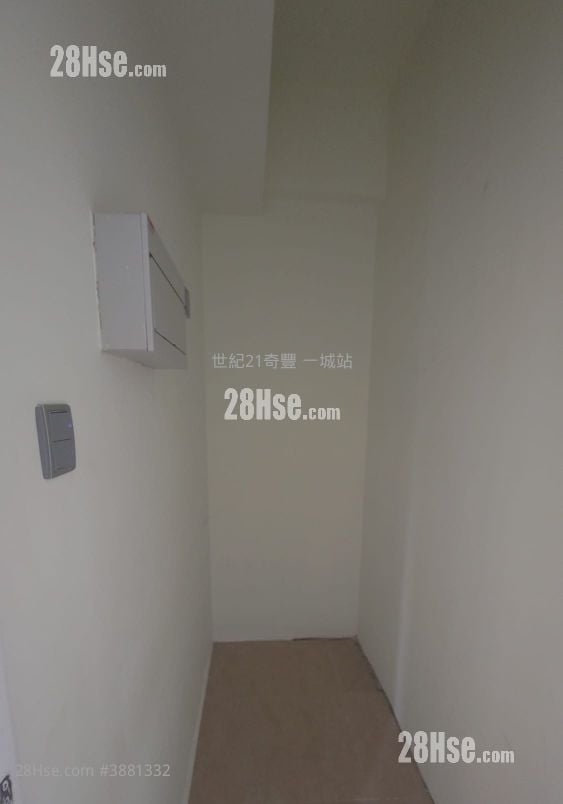 Festival City Sell 3 Bedrooms , 2 Bathrooms 742 ft²