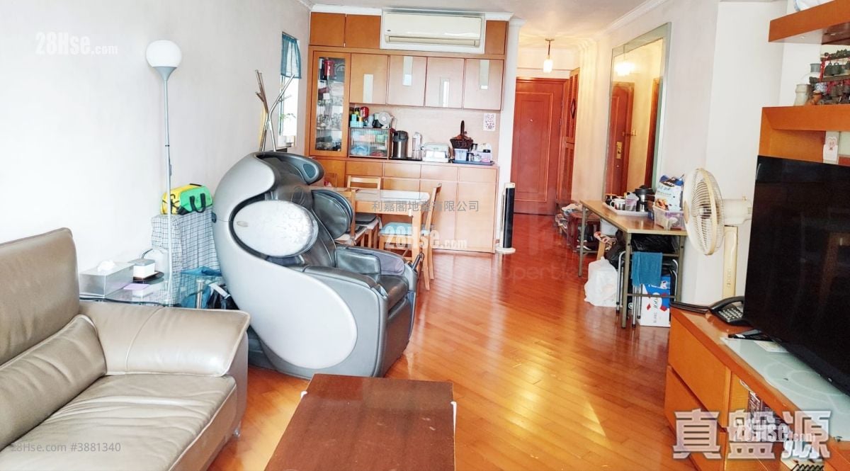 Residence Oasis Sell 3 Bedrooms 802 ft²