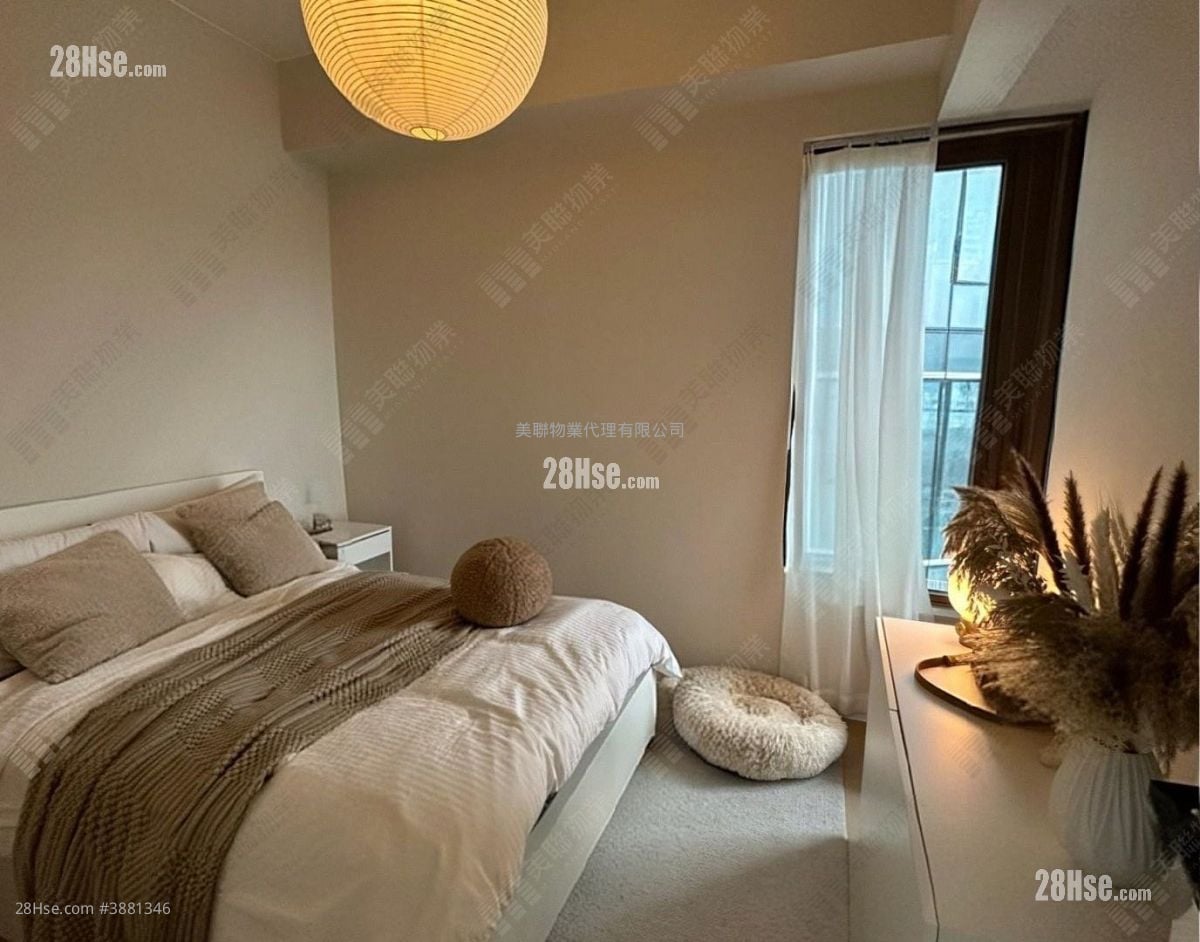 Lp10 Sell 3 Bedrooms 880 ft²