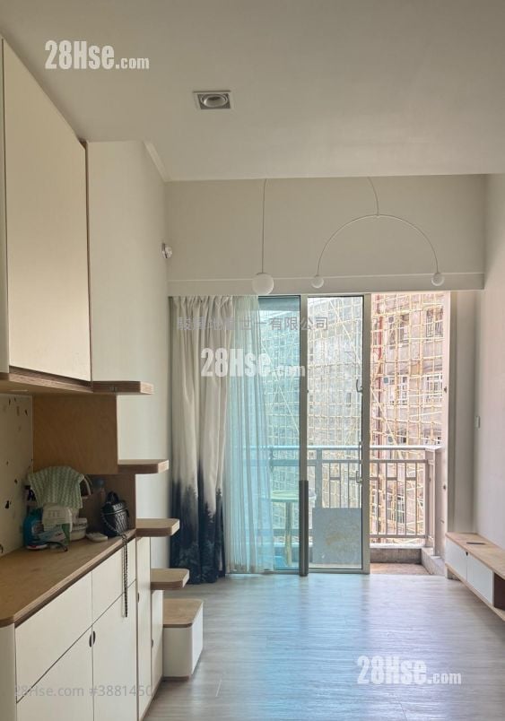 One New York Rental 3 Bedrooms , 1 Bathroom 467 ft²